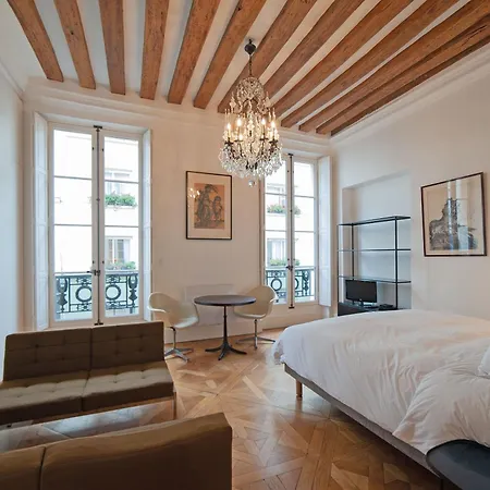 Pavillon Marais Paris