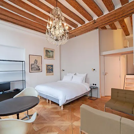 Guest house Pavillon Marais 4*